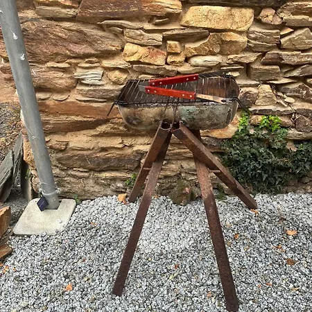 La Petite Maison Dans Le Sidobre Casa de Férias *
